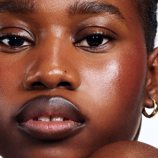Peptide lip shape